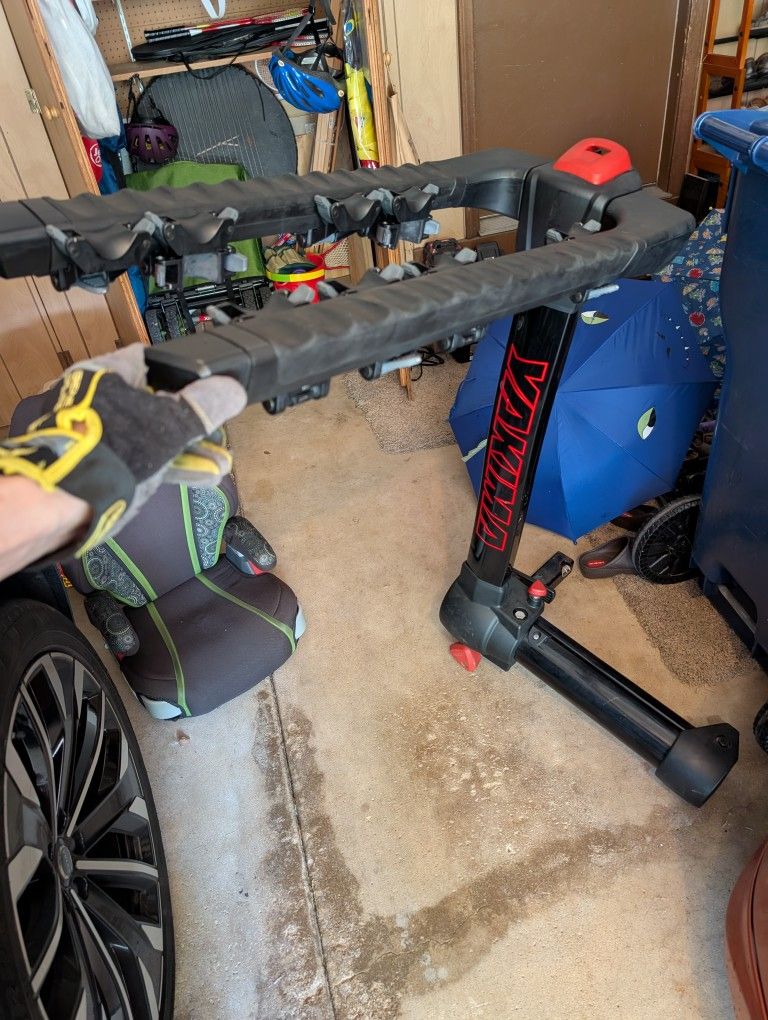 Yakima Fullswing 4 Bike Trailer Hitch Rack