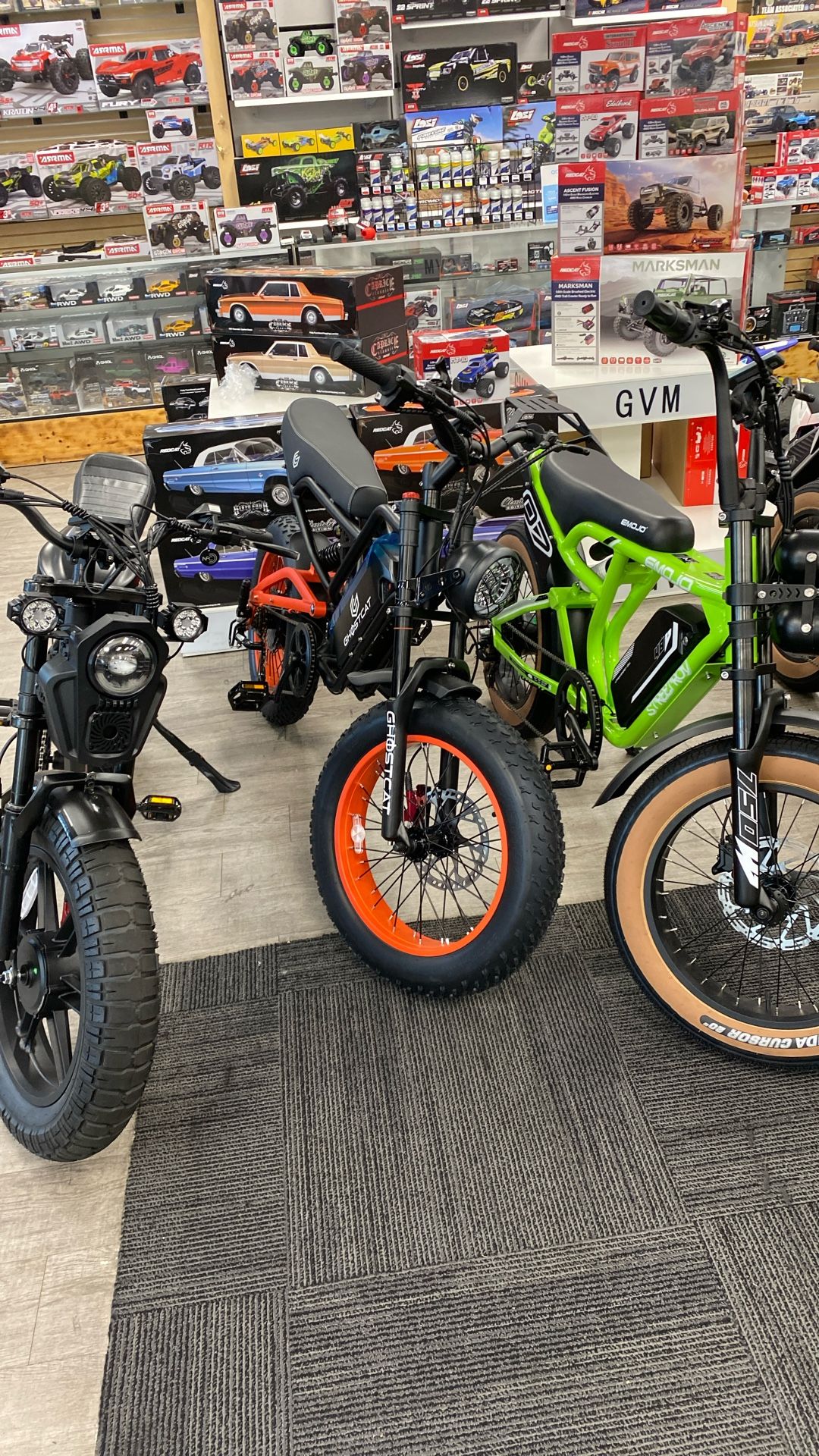 GHOSTCAT F3 750W/52V (20mph/20-40+miles battery).