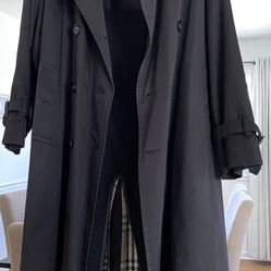 Vintage Burberrys Black Trench Coat 42Long with Removable Wool Liner & Collar