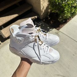WMNS AIR JORDAN 6 RETRO WHITE/METALLIC GOLD/PINK
