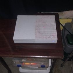 Xbox One S 