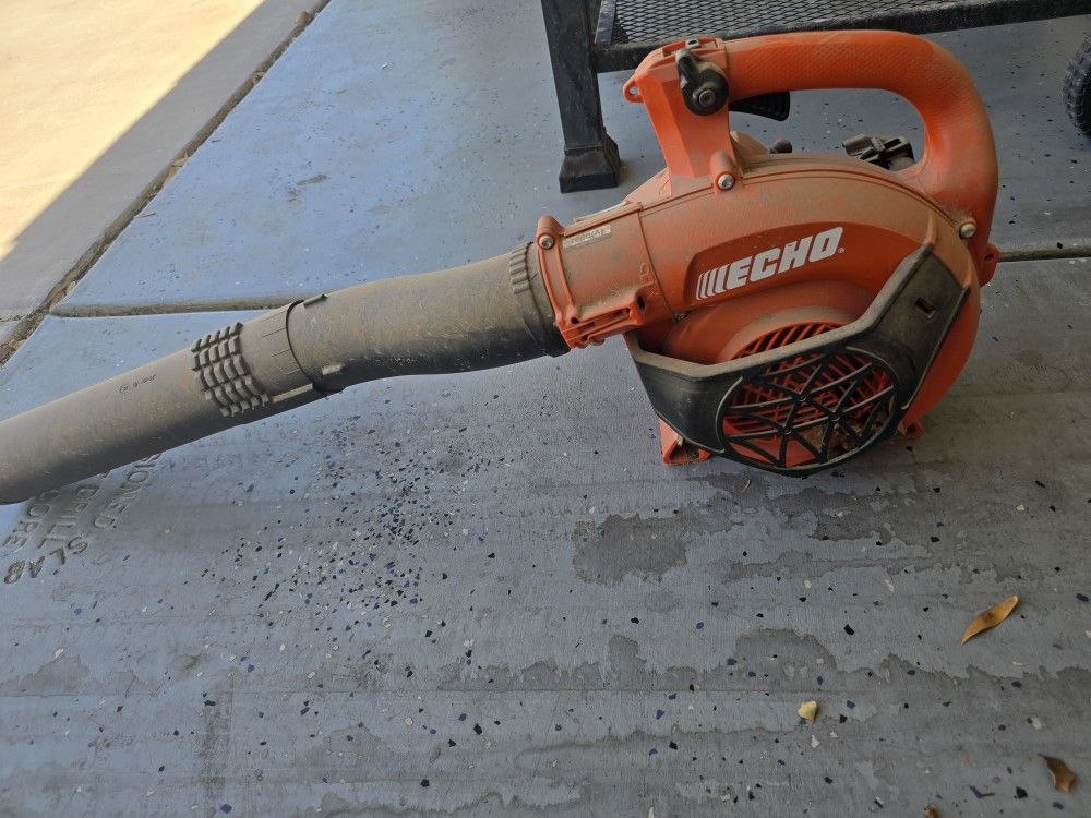 Leaf Blower