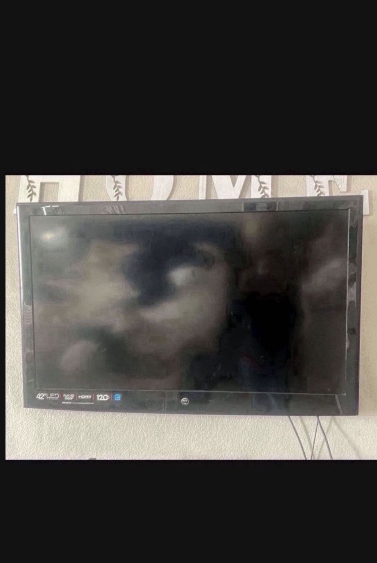 Samsung TV De 42” , No Remote, Works Well. I Don’t Need It.