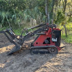Mini track loader Diesel accepting reasonable offers
