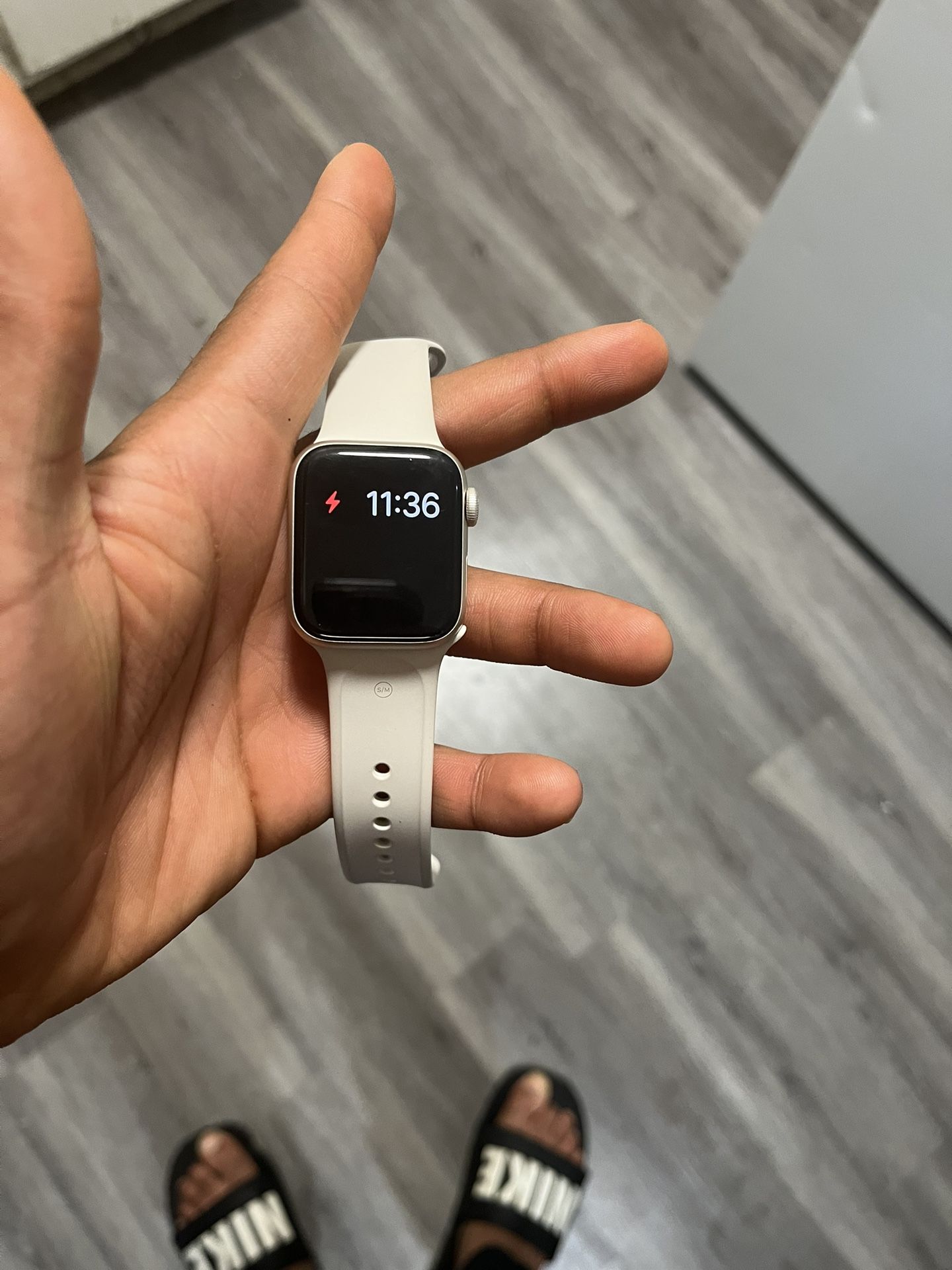 Apple Watch SE 5