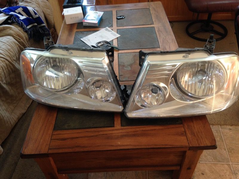 2004-2008 Ford F-150 headlights