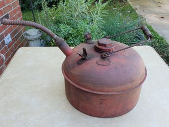 Antique Eagle gas can