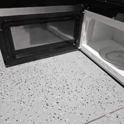 Whirlpool Microwave 