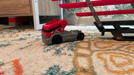 Hot Wheels Car Carrier 