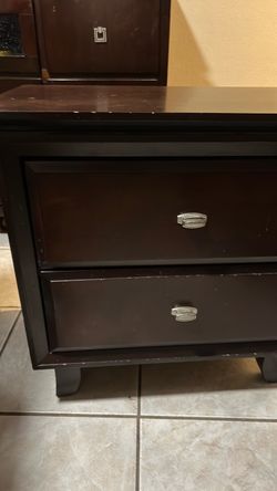 Dark Wood 2-Drawer Nightstand