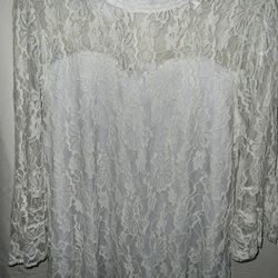 Beautiful White Lace Top With Lining Women’s Size Large 