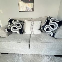 LoveSeat
