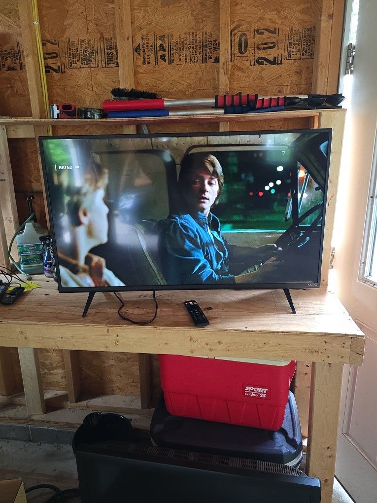 Vizio Smart TV 40"