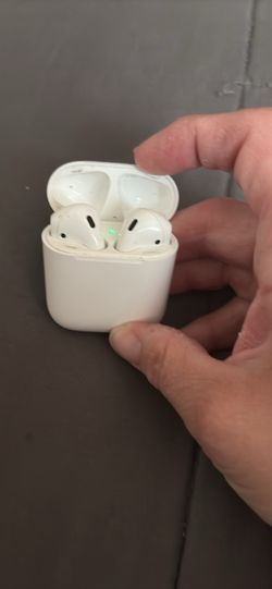 Apple AirPods 2