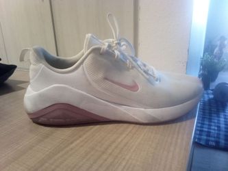 Nike Women's White and Pink Sneakers