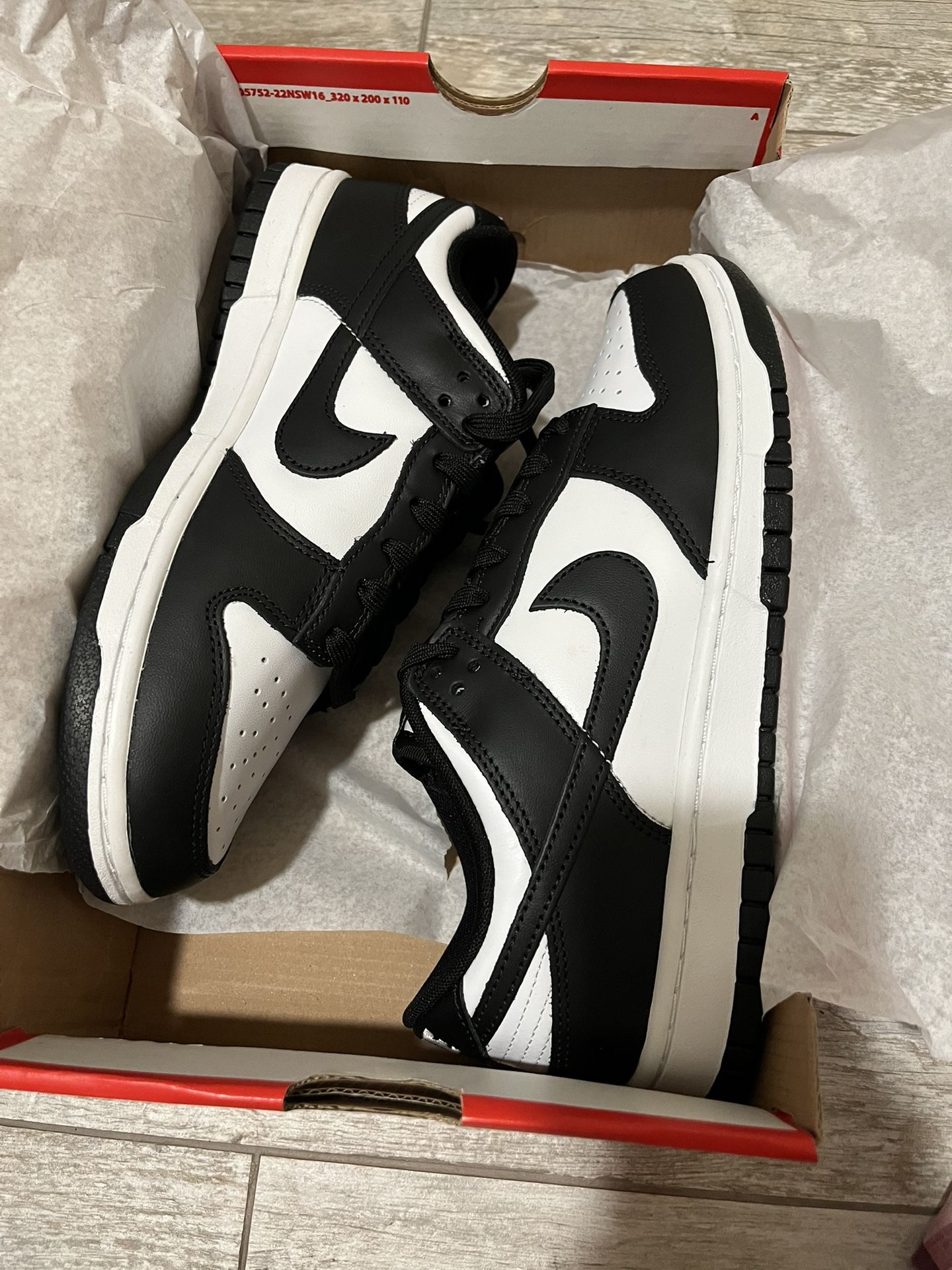 Nike Panda Dunks Size 8M OBO
