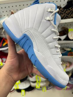 AIR JORDAN 12 RETRO 'MELO' SIZE 6.5 SNEAKERS USED