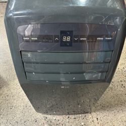 LG Portable AC Unit With Wheels And Hose