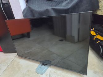 Vizio E420i-B0 television with serial number LAQAPTAQ1101177.