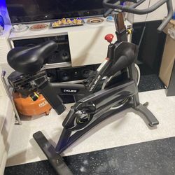 Cyclamen Exercise Bike