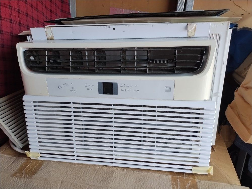 AC LG Small Window Unit BTU 6000