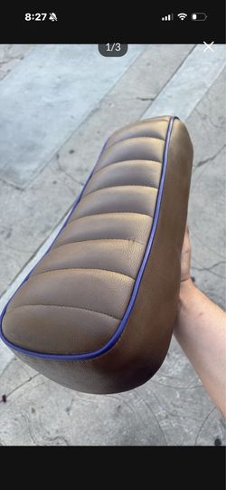 Trading both seats for a black mini bike seat lmk if you have