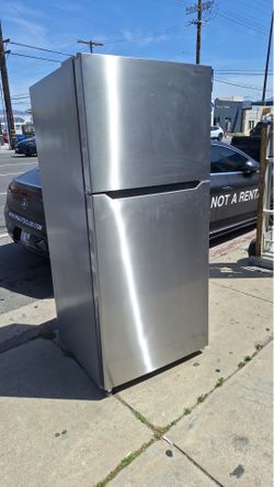 Fridge stainless steel $375