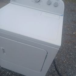 Whirlpool heavy duty large capacity.Electric clothes drive 6 month.Warranty archie three hundred and twenty dollars