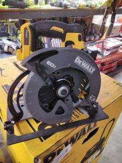 DEWALT FLEXVOLT 60V BRUSHLESS CORDLESS CIRCULAR SAW  7 1/4IN