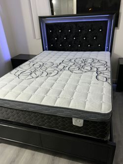 Queen Size Mattress Pillow Top New