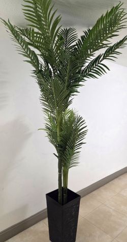 *** NEW LOW PRICE *** 8ft Faux Areca Palm in a 23in Black Mobile Planter @ Lasting Creations