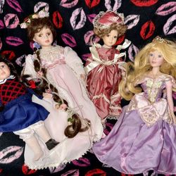Set Of 4 Porcelain Dolls - Perfect Condition ! Collector Dolls Lot!