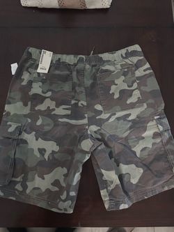 Camo cargo shorts L 36-38 New