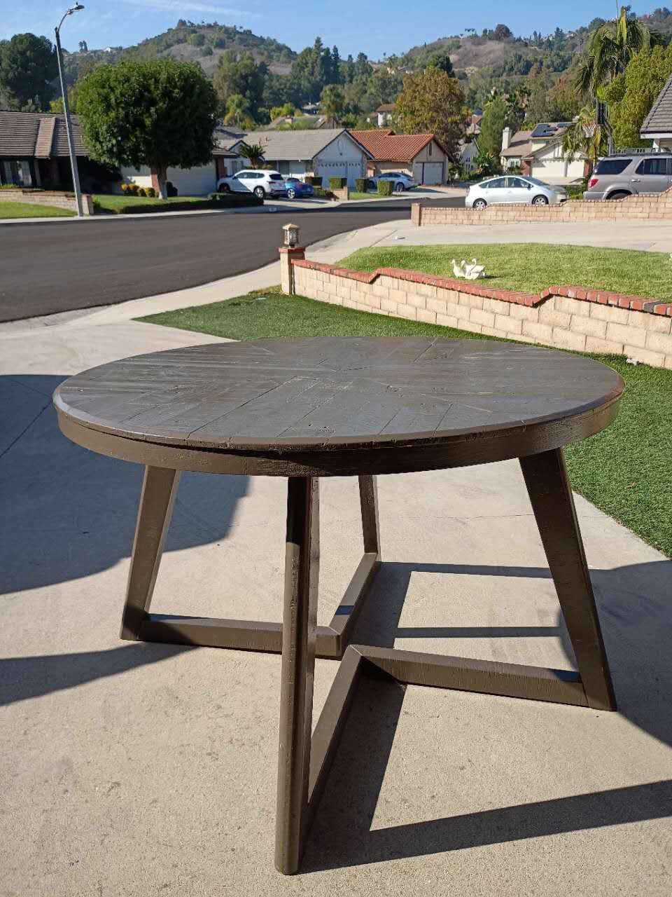 Ashley Furniture Round Dining Table – Rustic Style