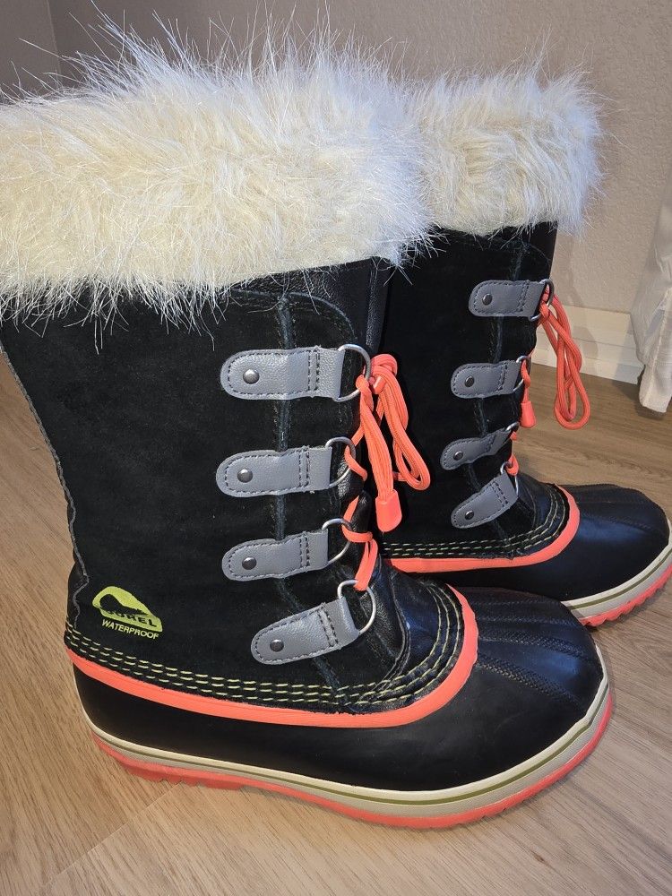 Sorel Boots Size 6