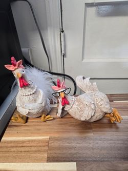 New Set of 2 Chicken Figurines Tabletop Decor