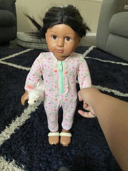 American Girl Doll With Traveling Case, Bed And Accessories