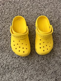 Crocs size 1