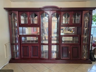 Beautiful Traditional Cherry Wood Wall Unit / Dining China hutch