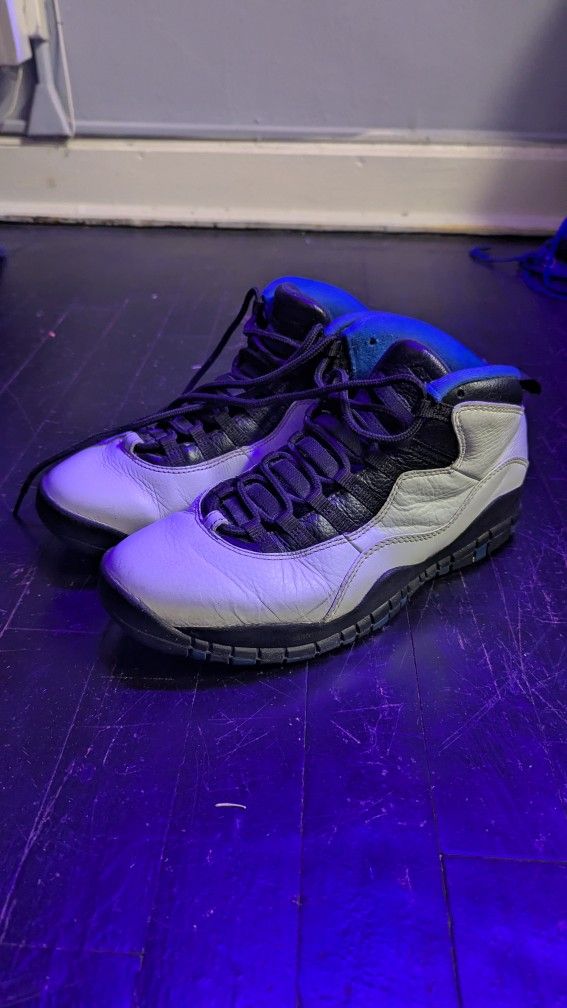 Air Jordan 10 Retro - Mens sz 9
