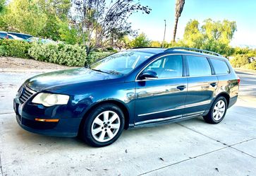 VW JETTA WAGON. AUTOMATIC
