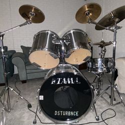 Tama Drums Set
