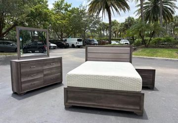 Beautiful Bedroom Set Queen Size Solid Wood Gray Color In Excellent Condition by Malaysia Furniture