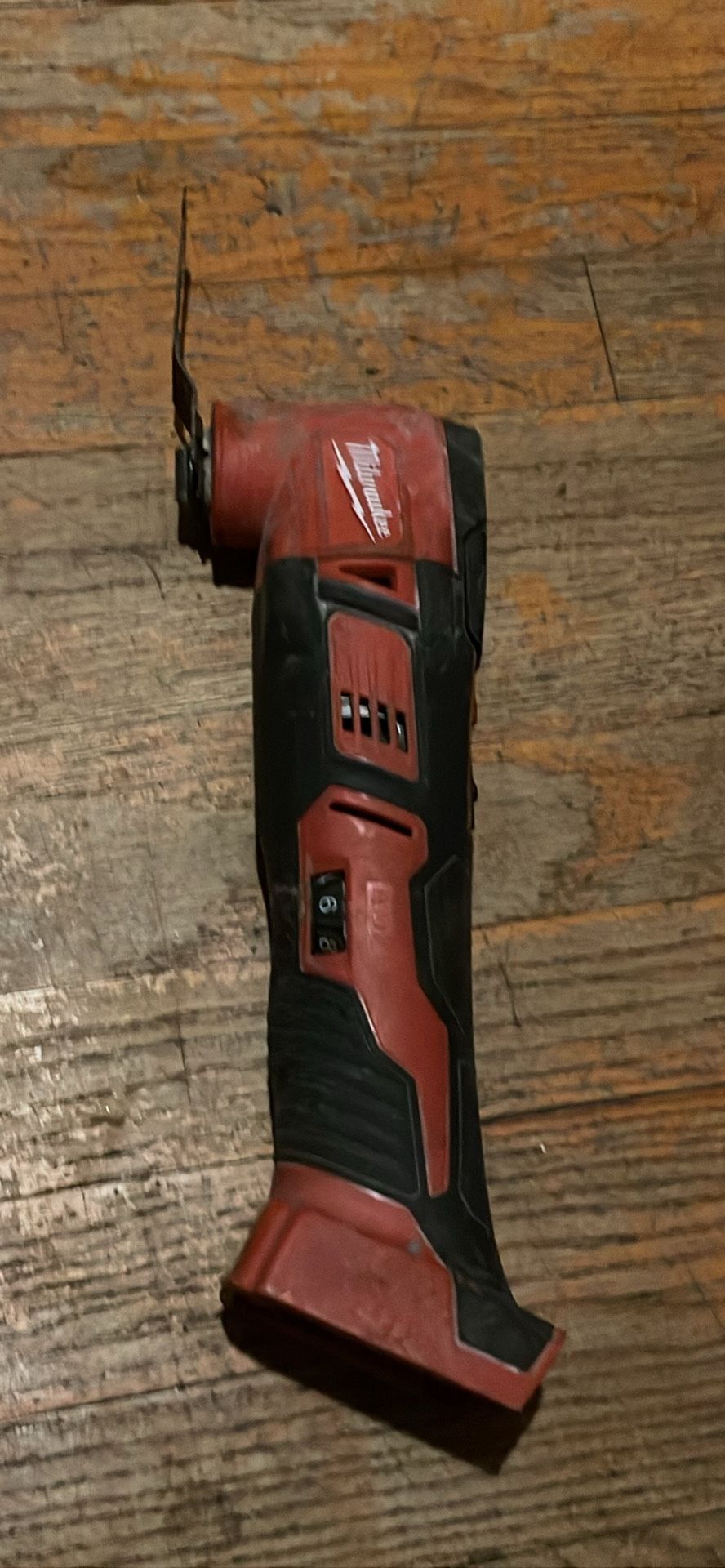 Milwaukee 2626-20 oscillating multi tool