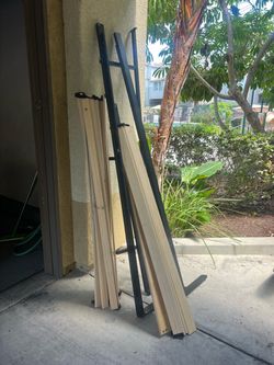 Free queen bed frame