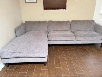 Couch with chaise