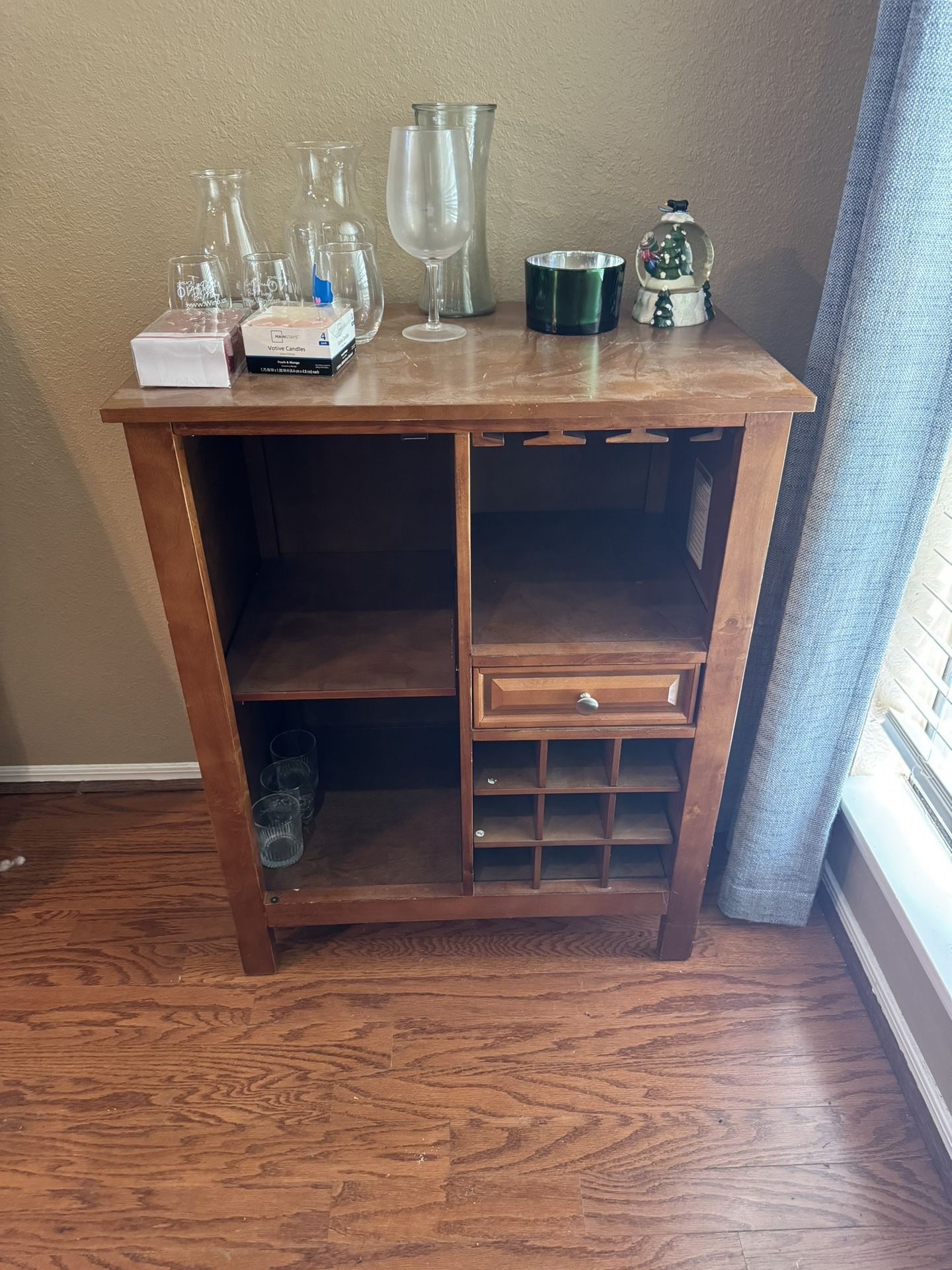 Wine Cabinet 