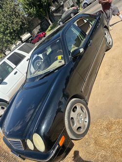 2000 Mercedes-Benz E-Class