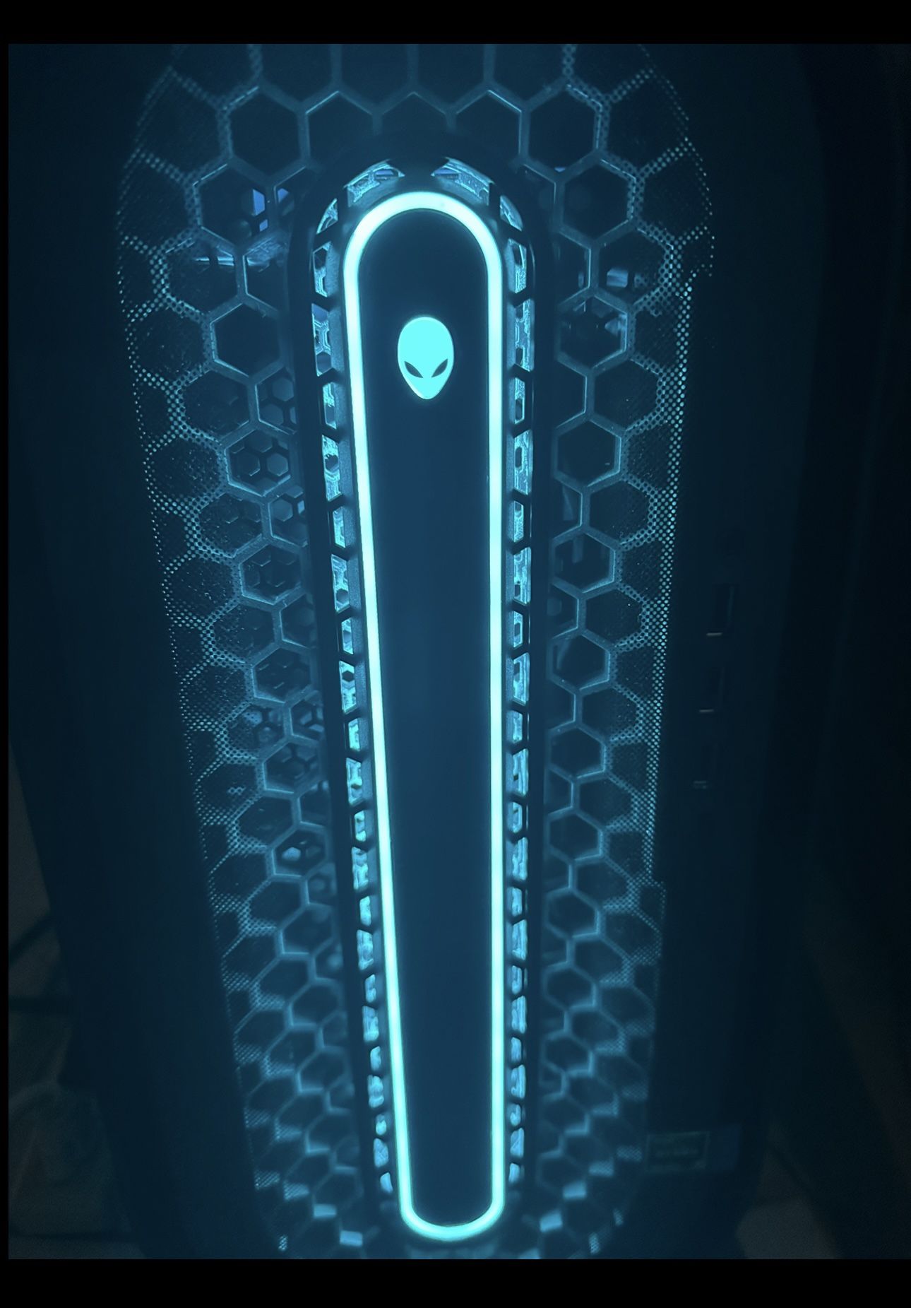 Alienware Aurora R14 VR Ready Gaming PC AMD Ryzen 5800, NVIDIA