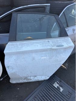 2019 Volkswagen Jetta Left Rear Door $250 Door has a scratch circled in the picture